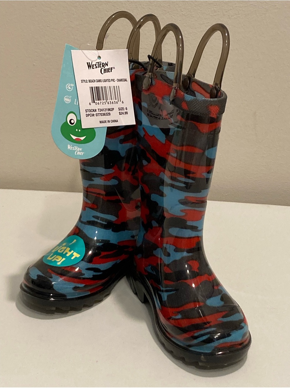 Western Chief Light Up Kids Size 6 Camo Rainy Day Boots with Pull Handles NEW